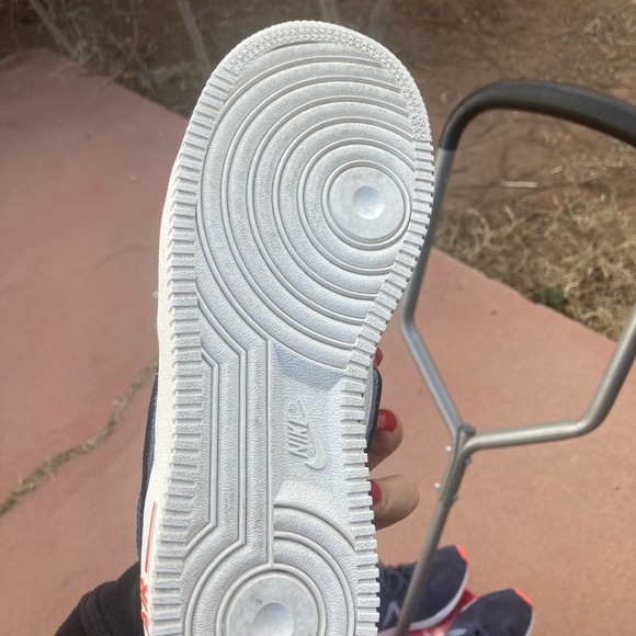 Air force 1 - Picture 2 of 3